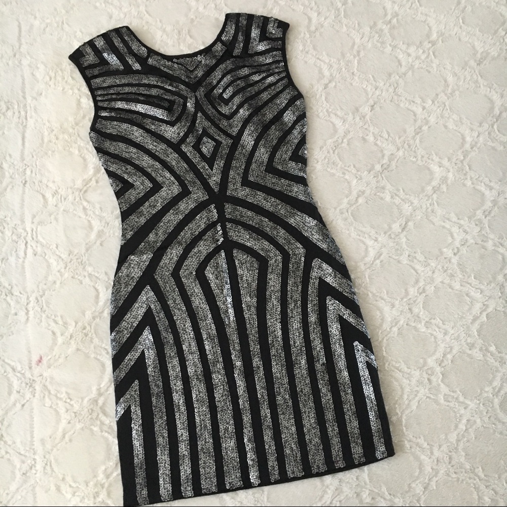 Silver sequin dress - Picture 3 of 7